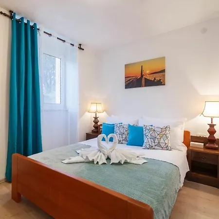 Apartment Jurkovica Komiža